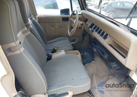 1991 Jeep Wrangler / Yj Sahara z USA, uszkodzony, nr VIN 2J4FY49S2MJ151926